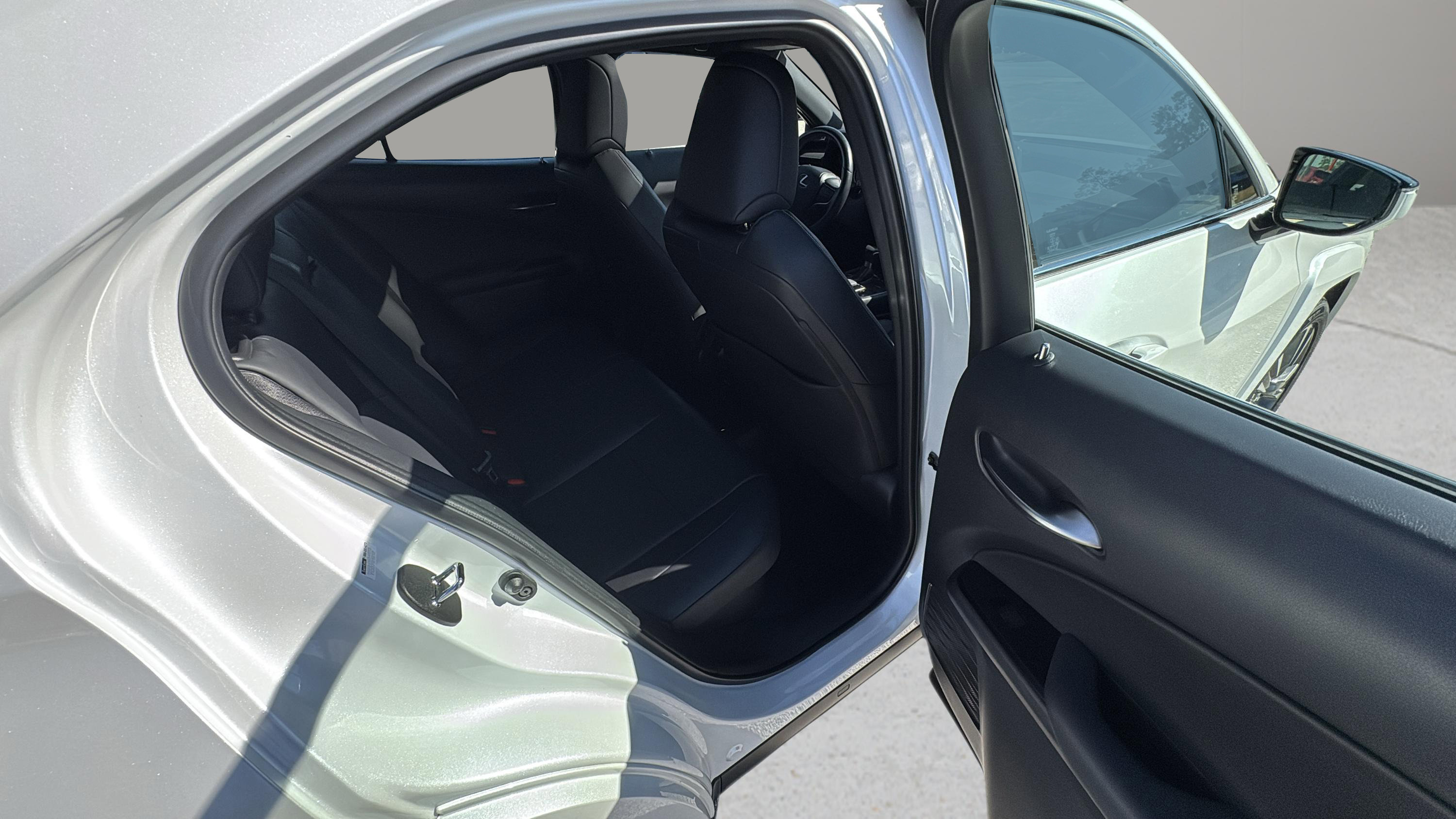 Used 2022 Lexus UX 250h w/ Accessory Package (Z1) image 14