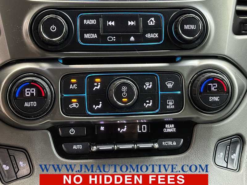 Used 2018 Chevrolet Suburban LT AWD/4WD image 38