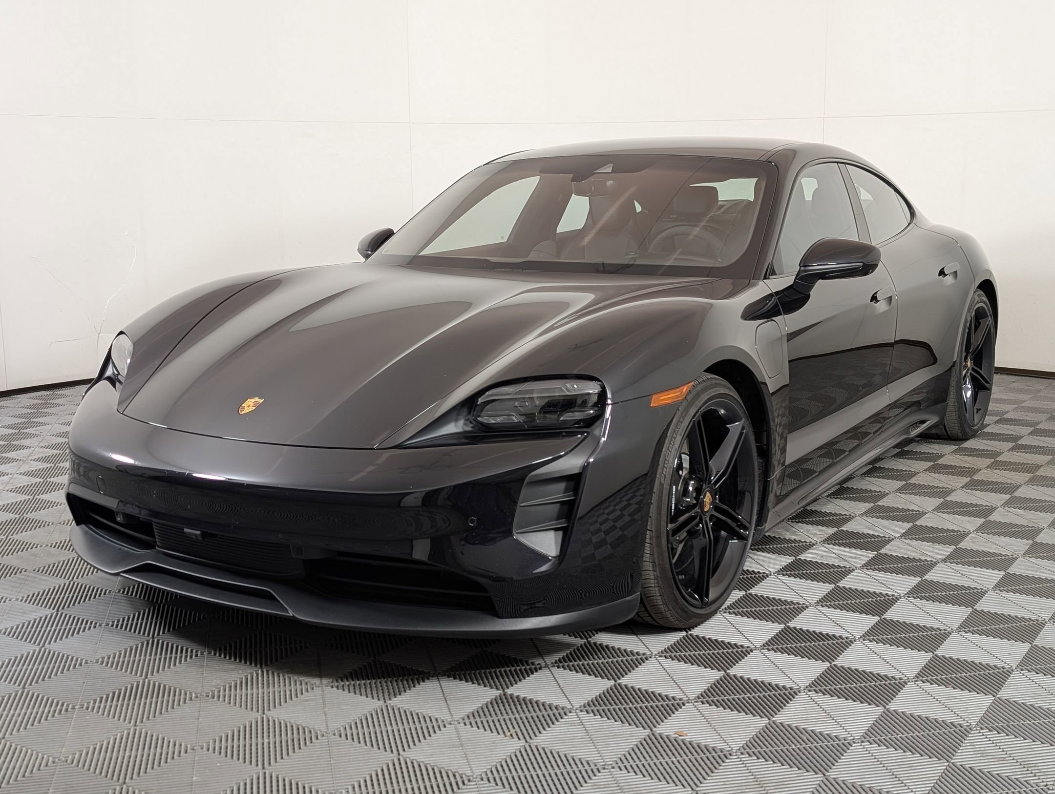 Certified 2024 Porsche Taycan GTS image 1