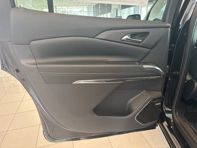 New 2025 Chevrolet Traverse High Country w/ LPO, Floor Liner Package image 16