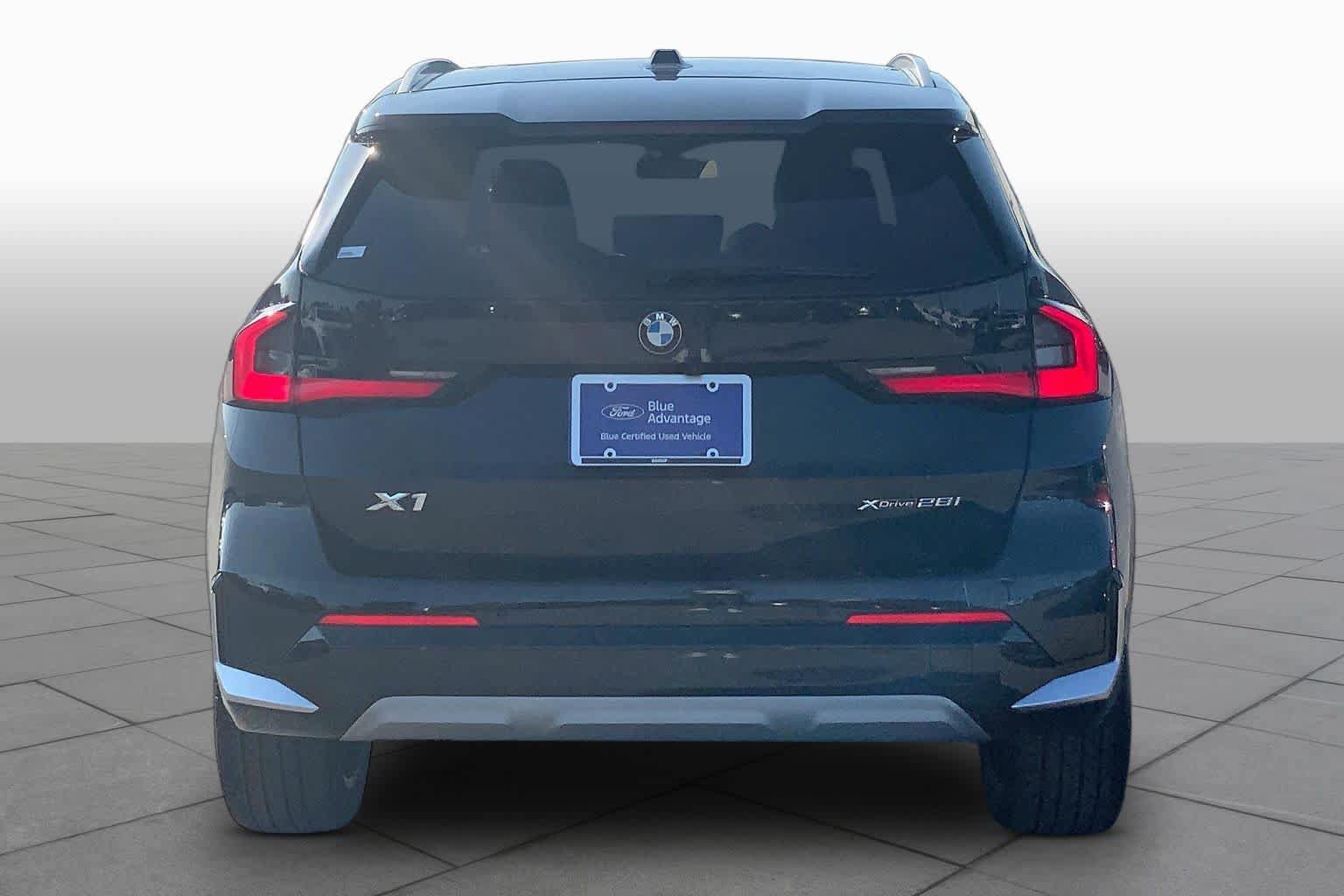 Used 2025 BMW X1 xDrive28i w/ Convenience Package AWD/4WD image 5