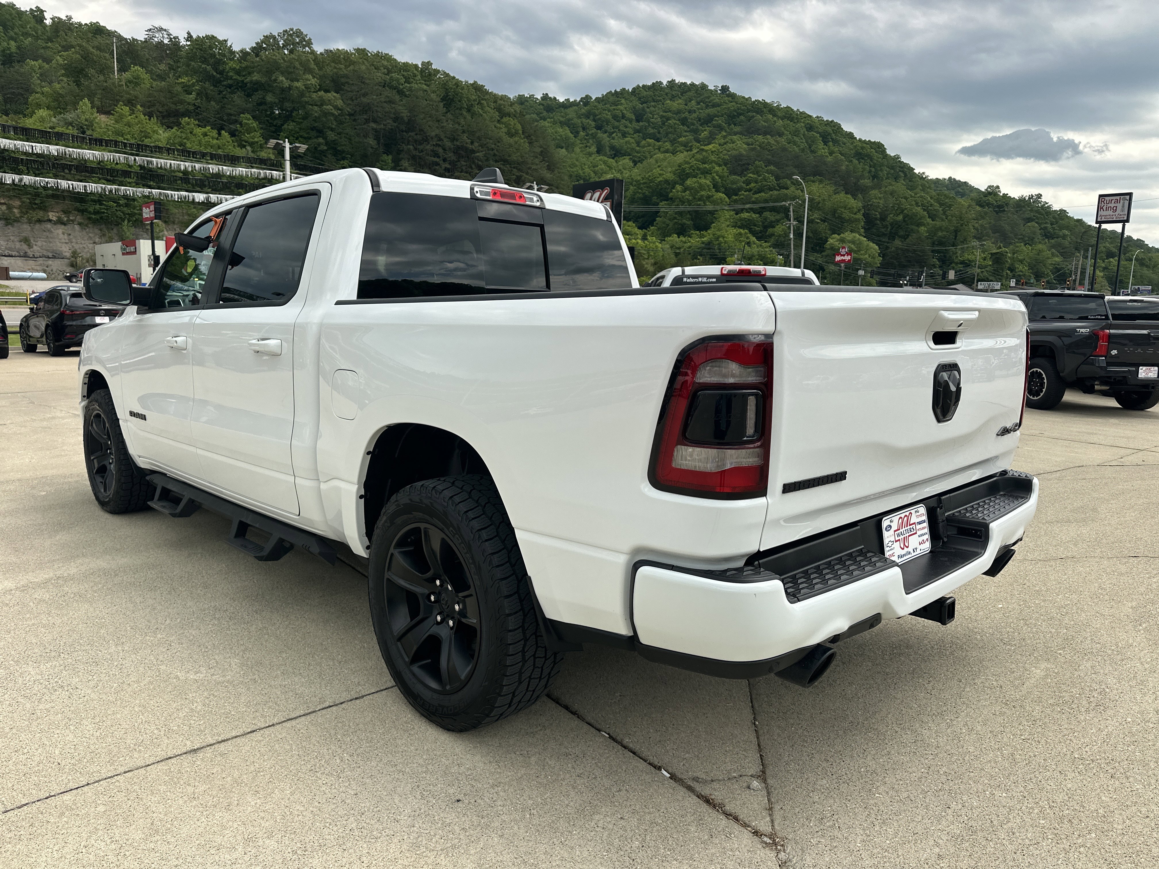 Used 2020 RAM 1500 Big Horn AWD/4WD image 4