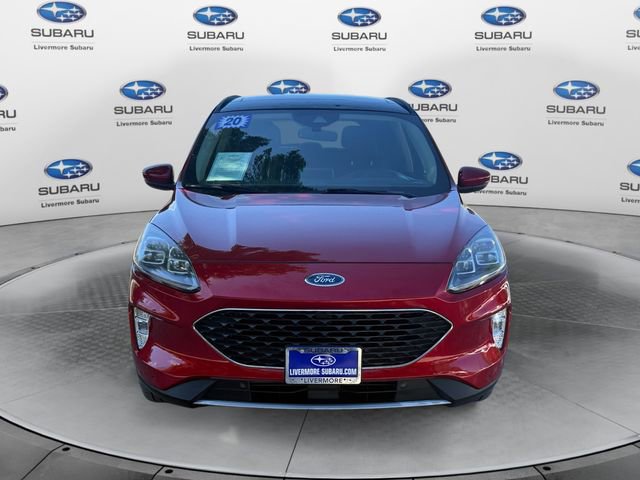 Used 2020 Ford Escape Titanium image 2