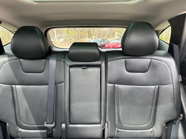 Used 2025 Hyundai Tucson Limited AWD/4WD image 32