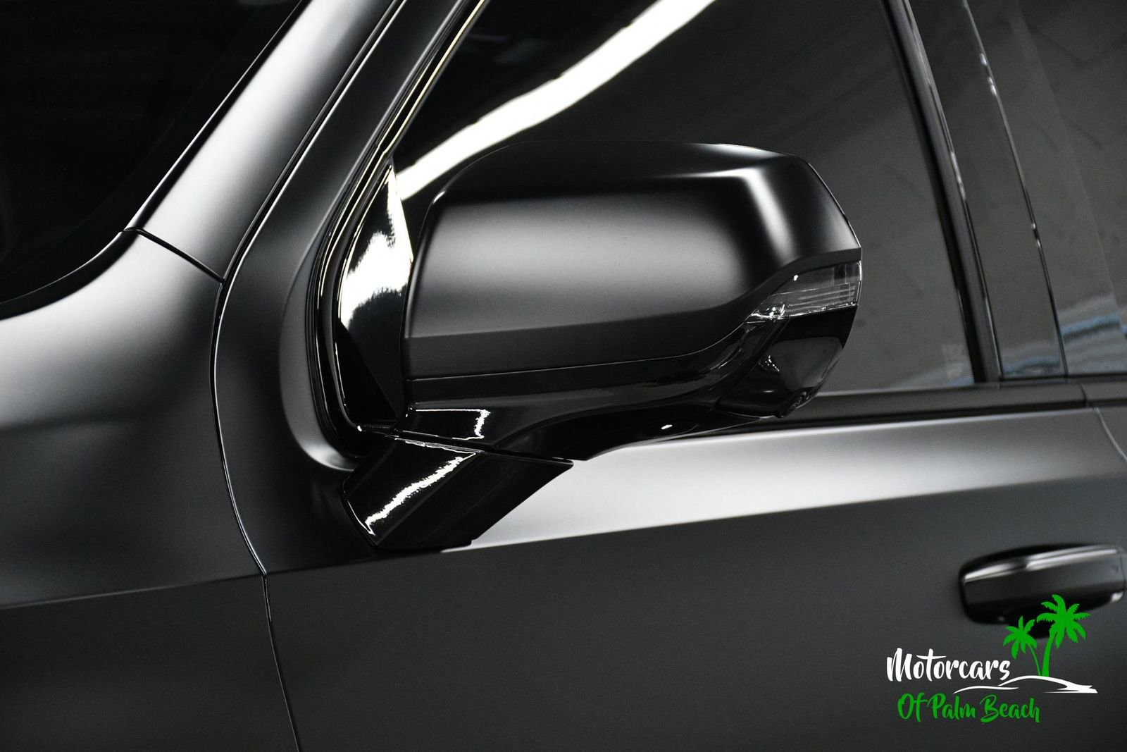 Used 2026 Cadillac Escalade V w/ LPO, ONYX Package image 13