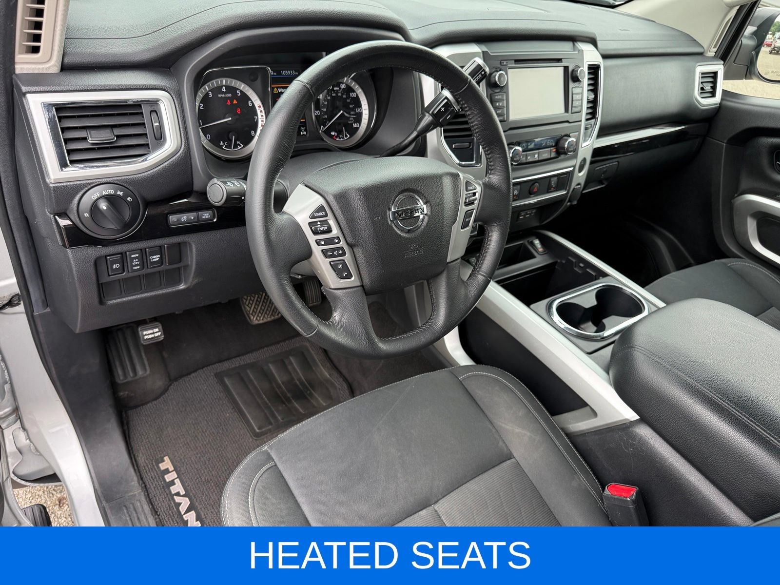 Used 2019 Nissan Titan SV w/ SV Convenience Package AWD/4WD image 16