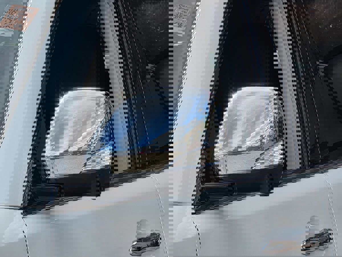 Used 2019 Nissan Armada SL w/ Premium Package image 10