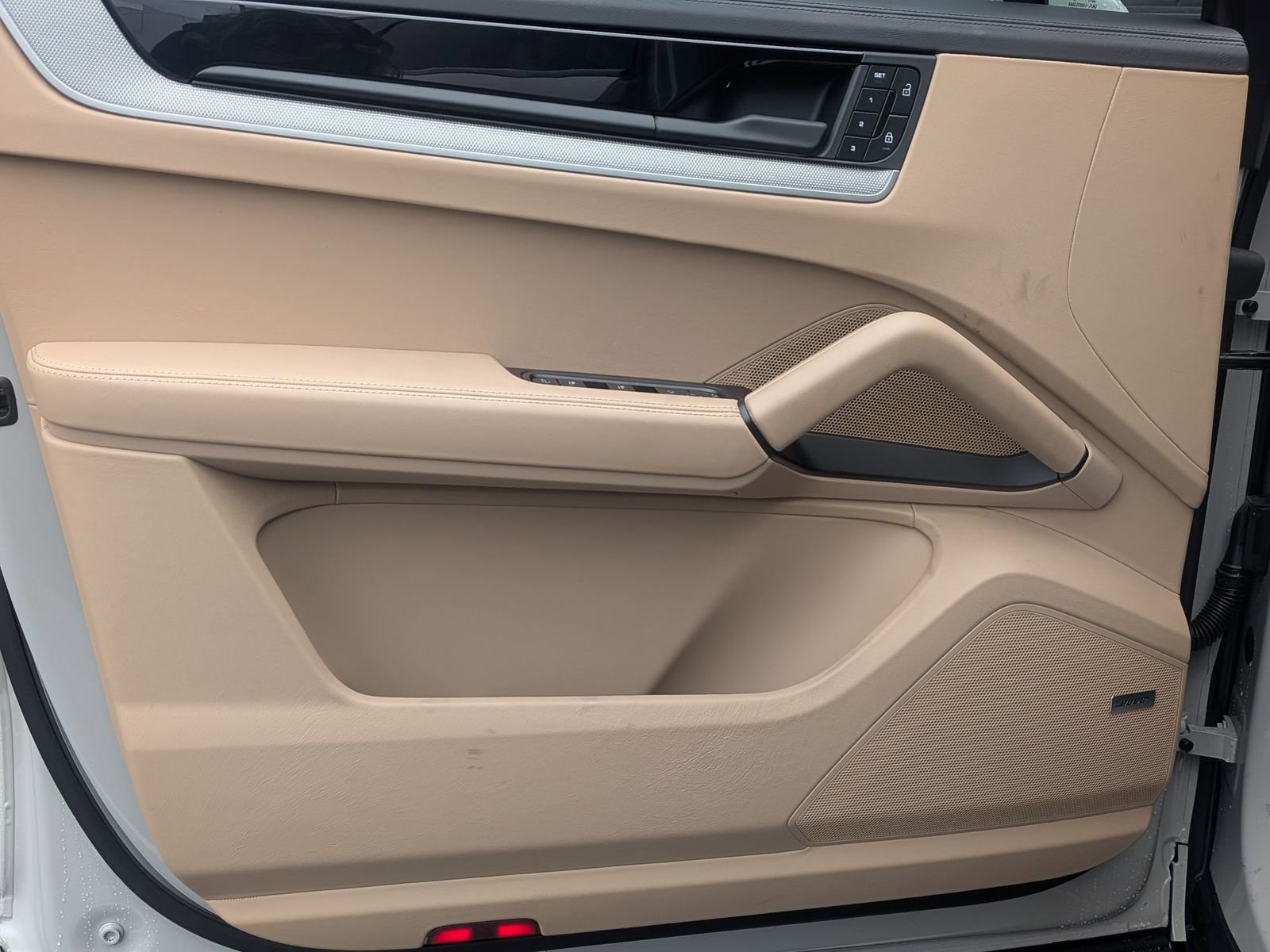 New 2026 Porsche Cayenne E-Hybrid Coupe image 14