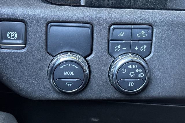 Used 2025 GMC Sierra 1500 SLT RWD image 39