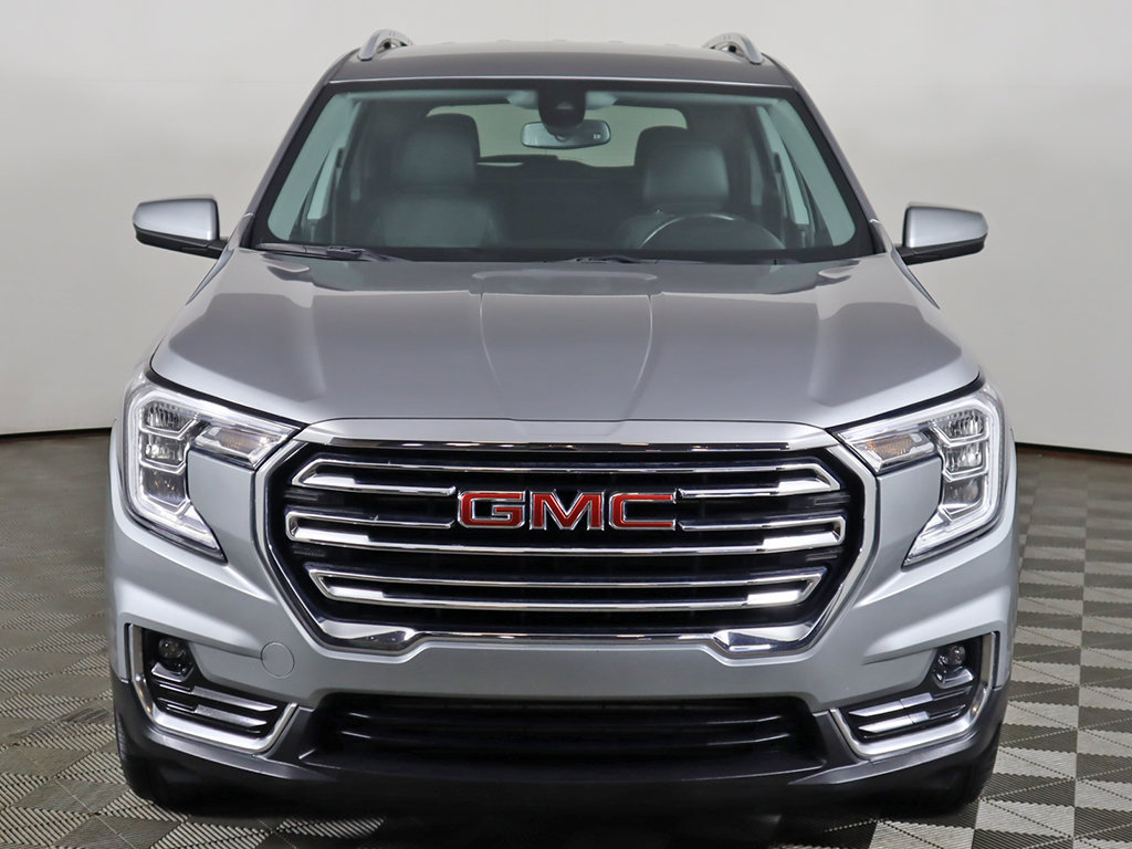 Used 2024 GMC Terrain SLT AWD/4WD image 10