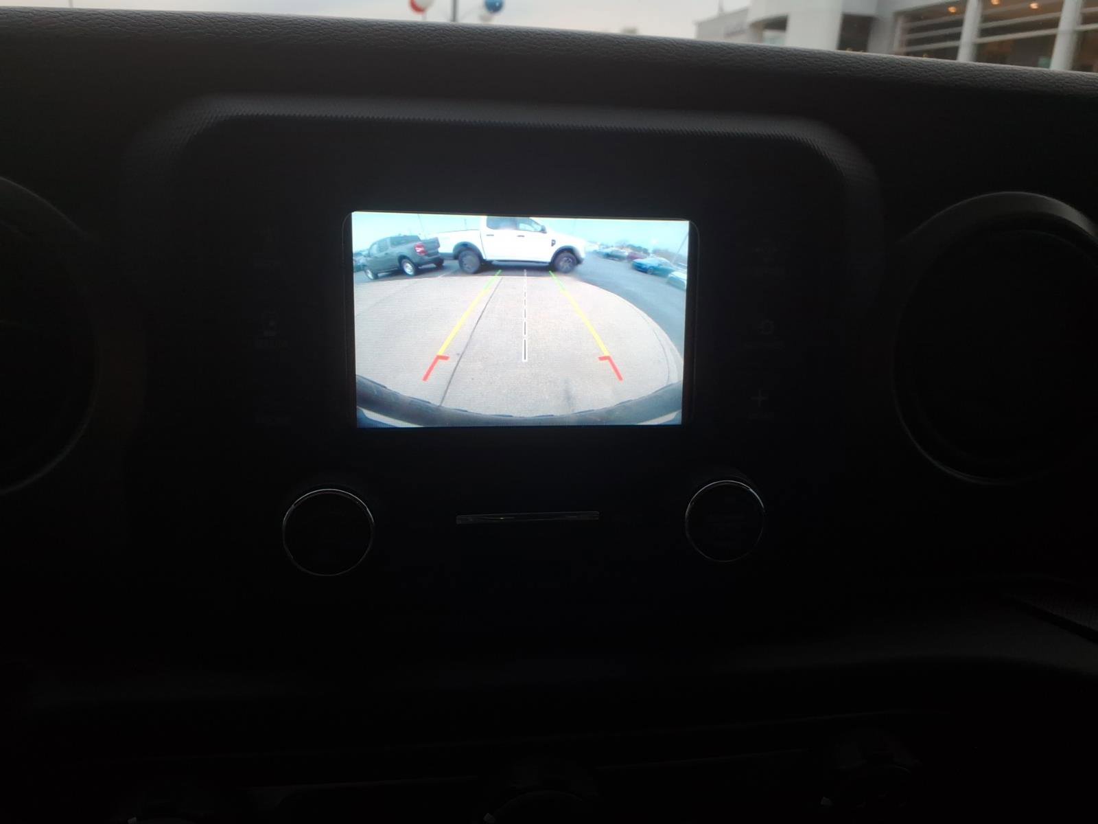 Used 2019 Jeep Wrangler Sport image 14