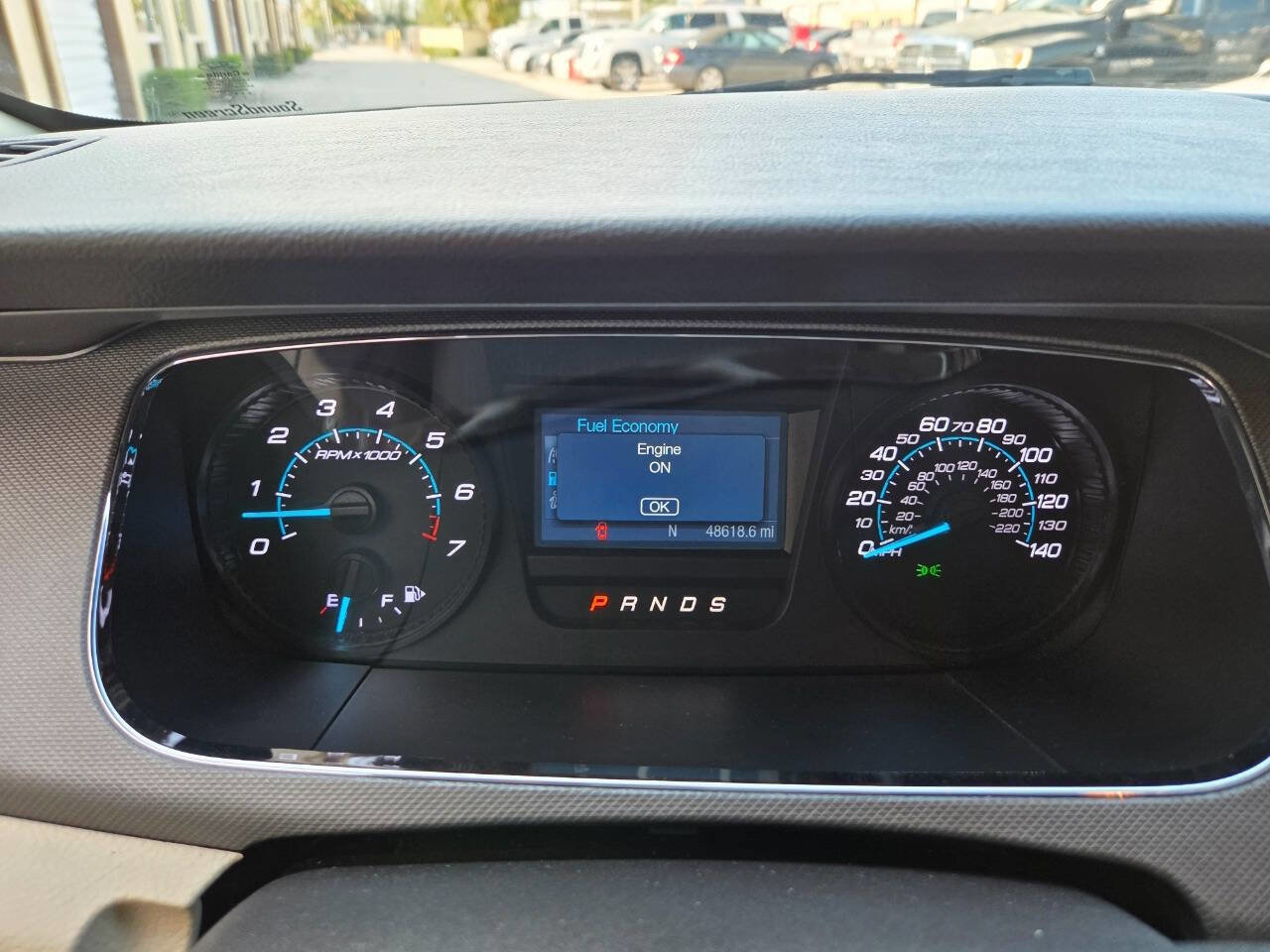 Used 2018 Ford Taurus SE FWD image 9