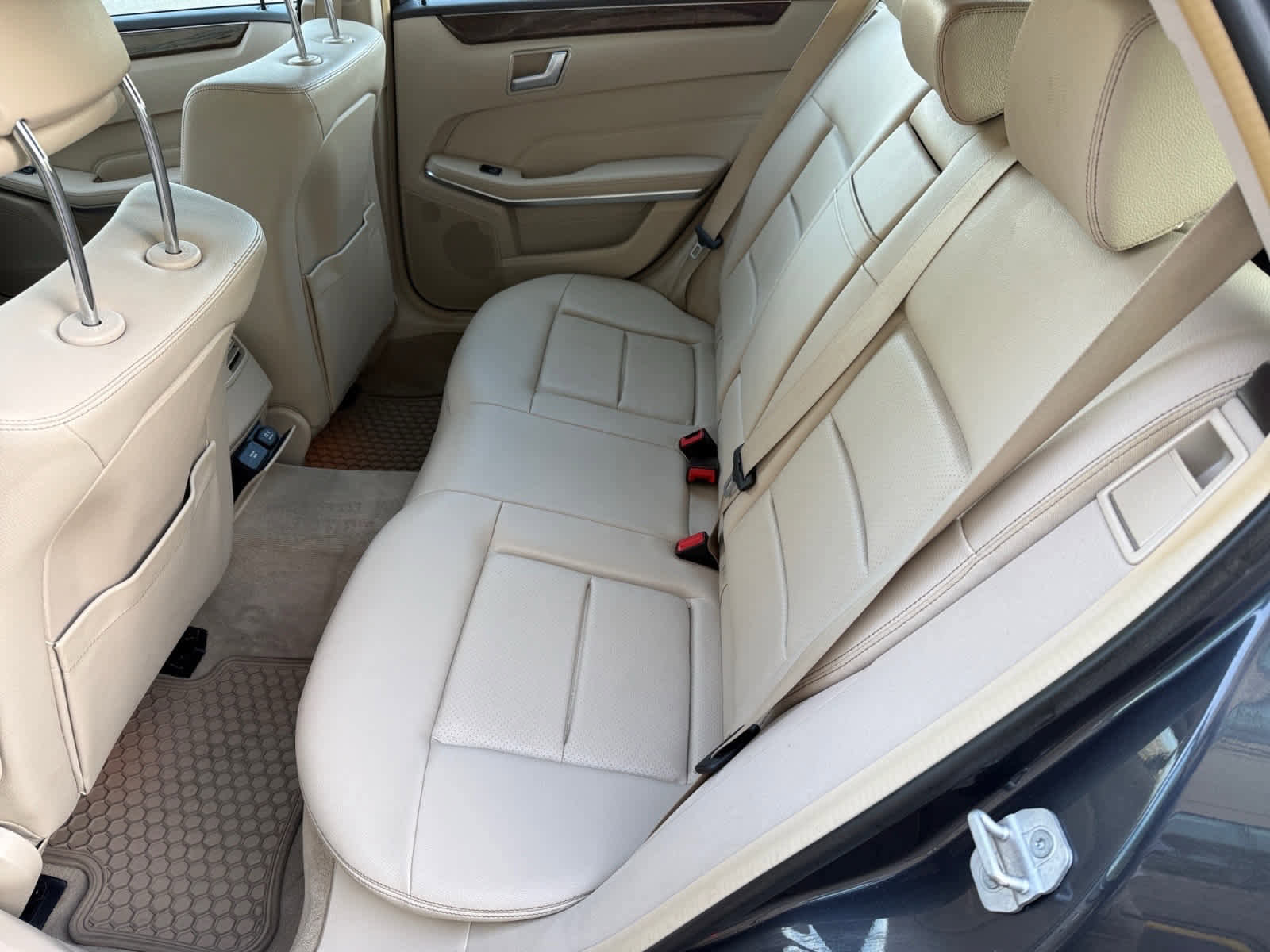 Certified 2016 Mercedes-Benz E 350 4MATIC Wagon image 11