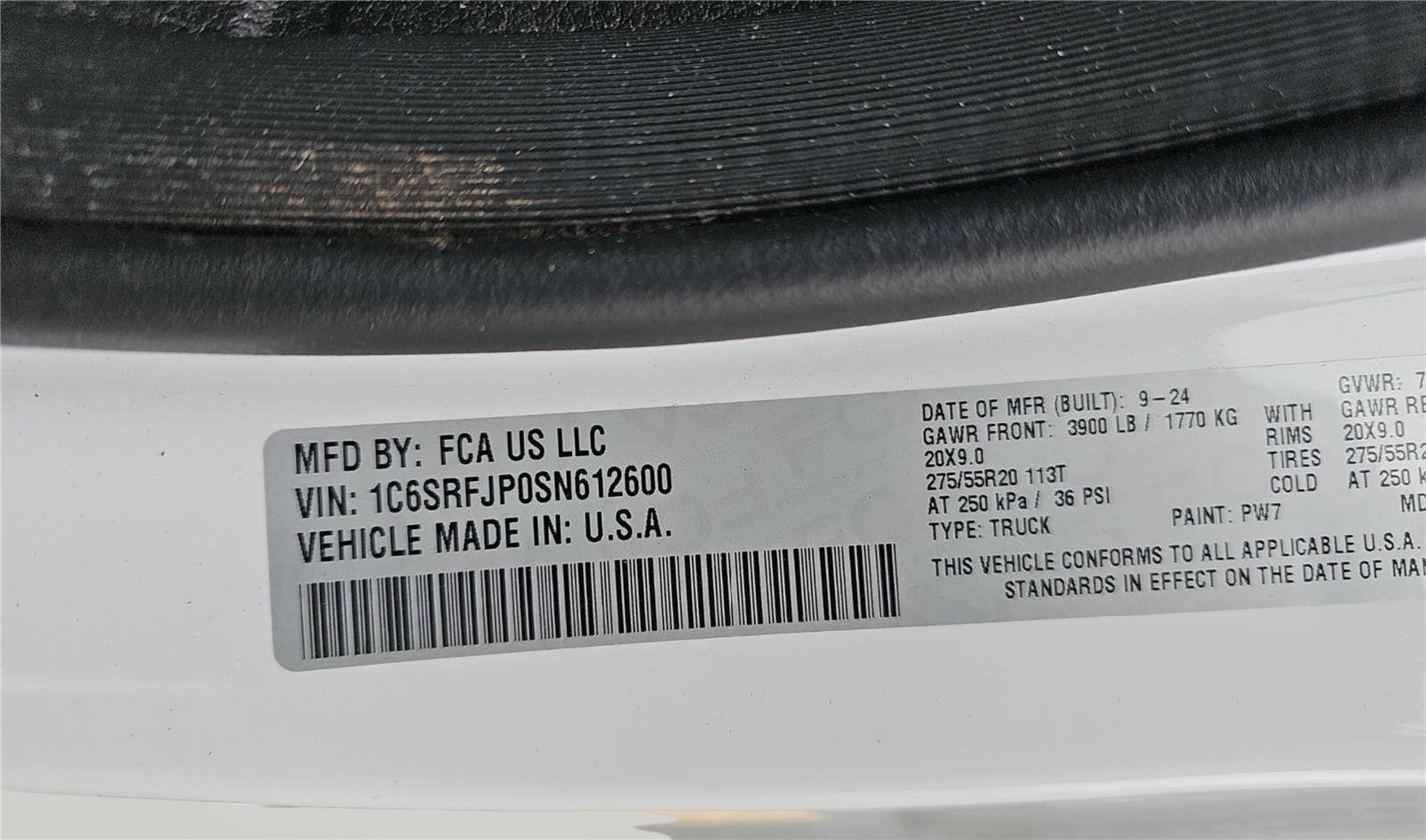 Used 2025 RAM 1500 Laramie AWD/4WD image 16