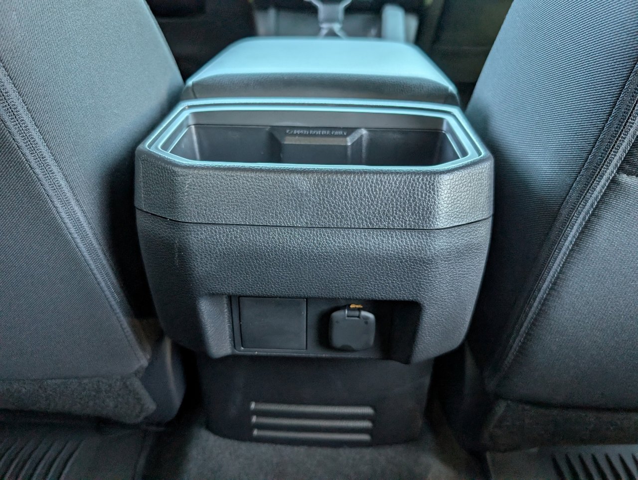 Used 2026 Toyota Tacoma SR RWD image 7