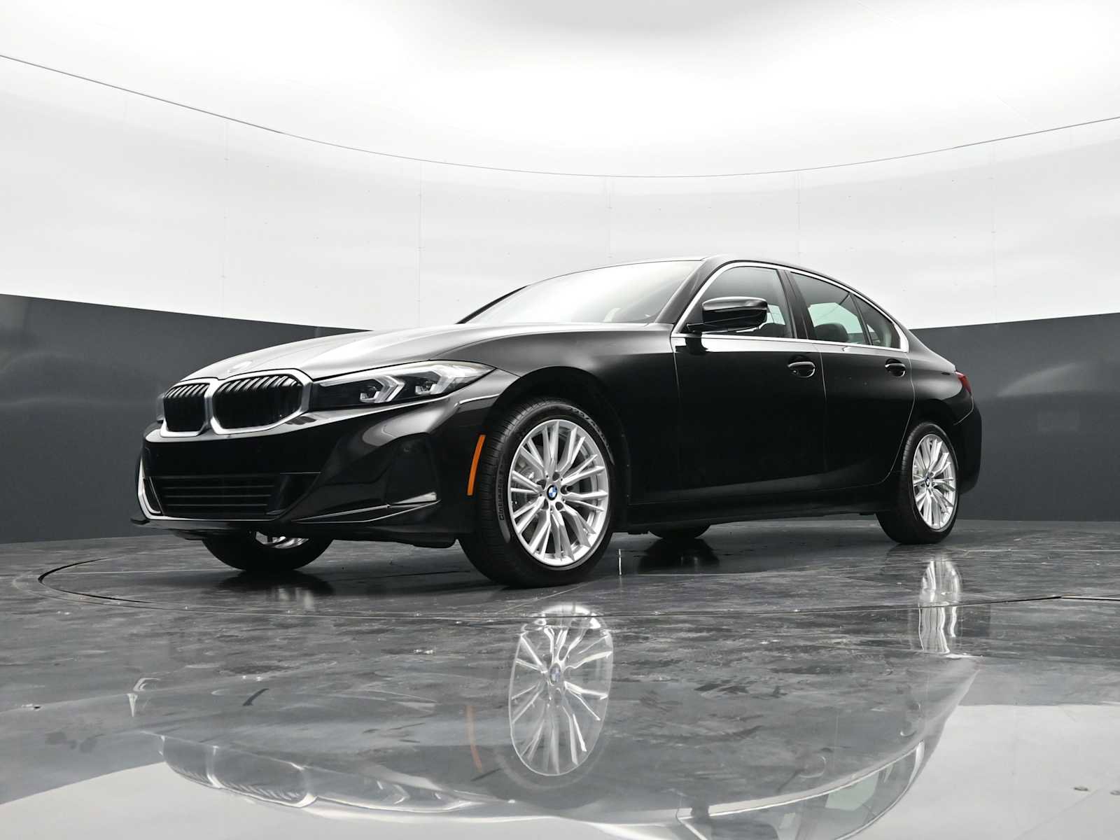Certified 2024 BMW 330i Sedan w/ Premium Package RWD image 25
