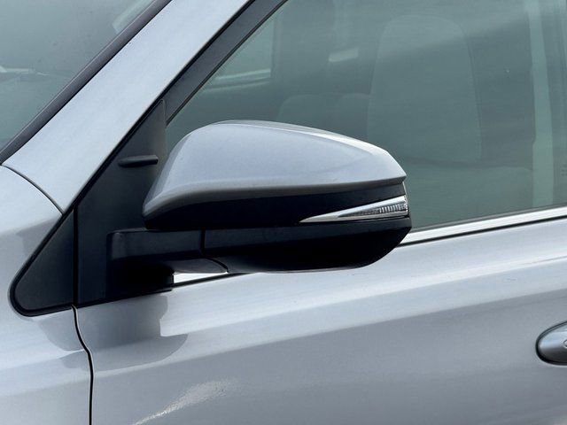 Used 2017 Toyota RAV4 XLE w/ Plus Extra Value Package image 4