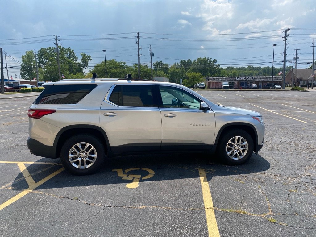 Used 2018 Chevrolet Traverse LT image 6