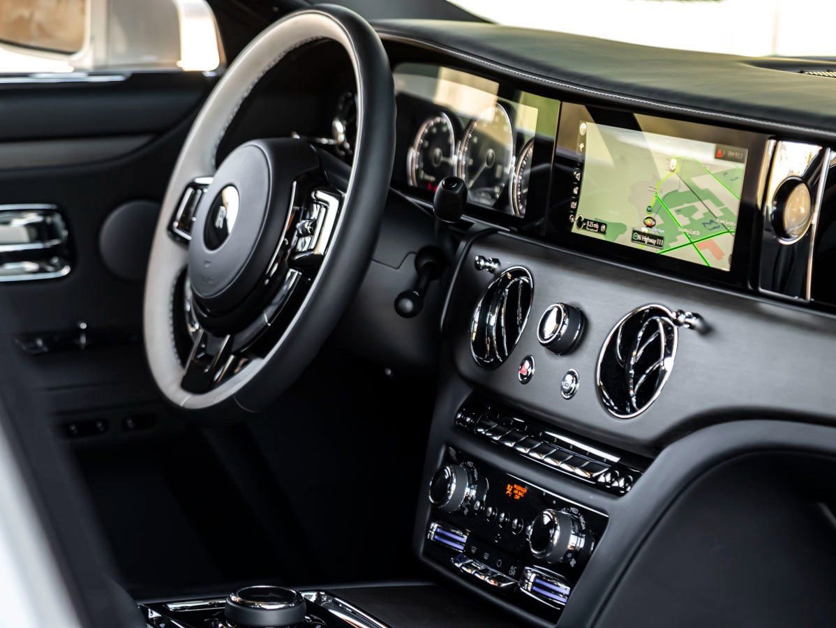 Used 2024 Rolls-Royce Ghost image 15