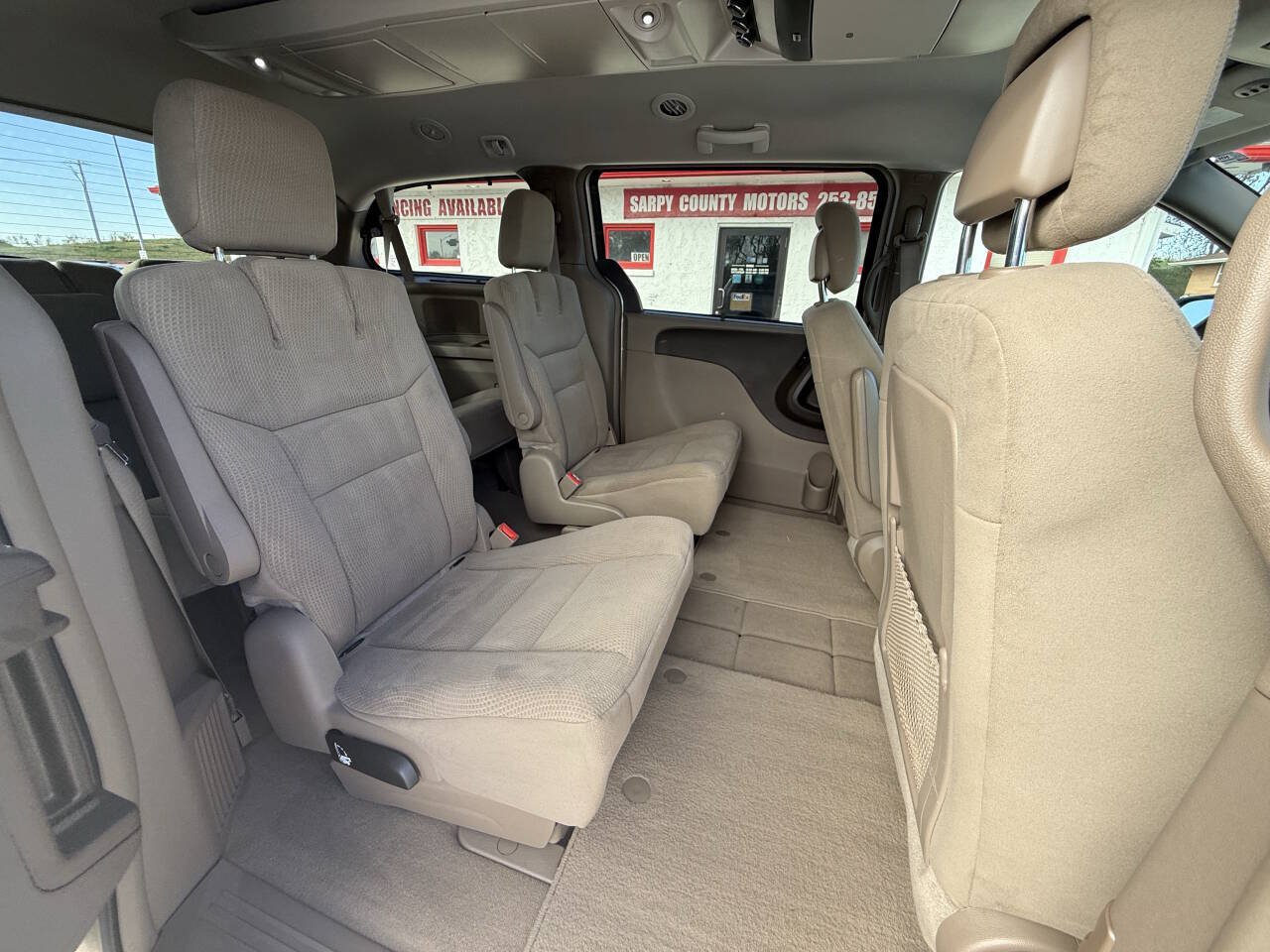 Used 2015 Chrysler Town & Country Touring w/ Driver Convenience Group FWD image 15