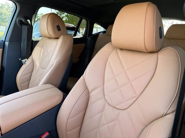 New 2026 BMW X6 xDrive40i w/ Premium Package image 21
