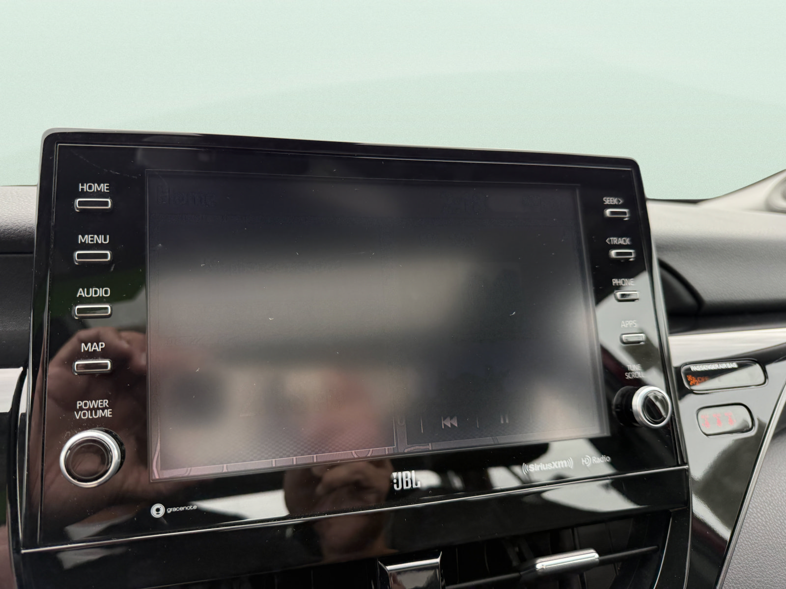Used 2021 Toyota Camry XLE w/ Navigation Package FWD image 22