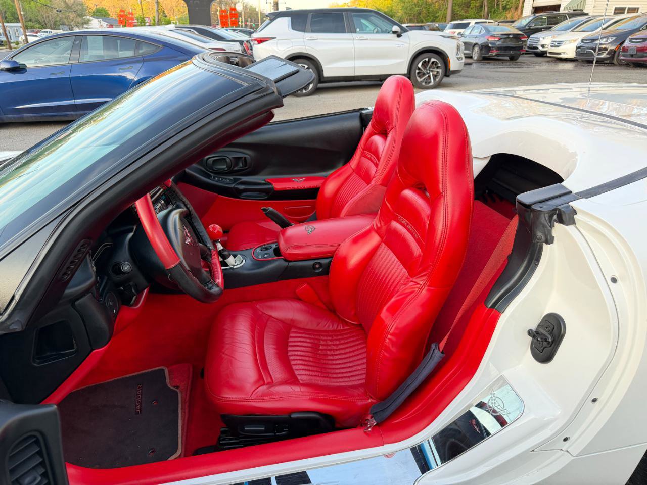 Used 2002 Chevrolet Corvette Convertible w/ Preferred Equipment Group2 RWD image 9