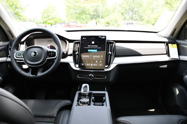 New 2026 Volvo XC90 B6 Ultra w/ Protection Package Premier AWD/4WD image 18