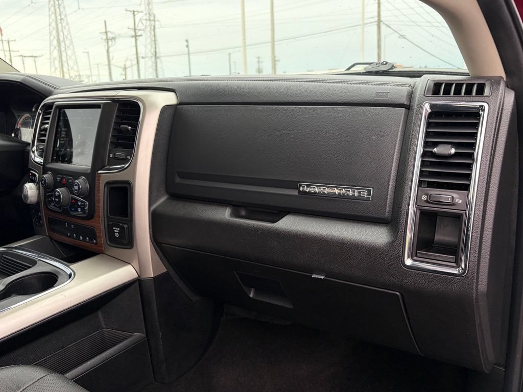 Used 2018 RAM 1500 Laramie w/ Convenience Group AWD/4WD image 19