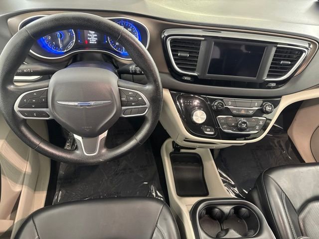 Used 2020 Chrysler Voyager Lxi FWD image 27
