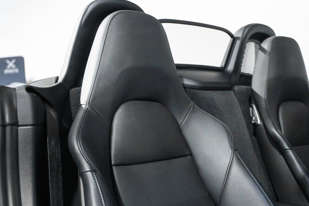Used 2018 Porsche 718 Boxster S image 38