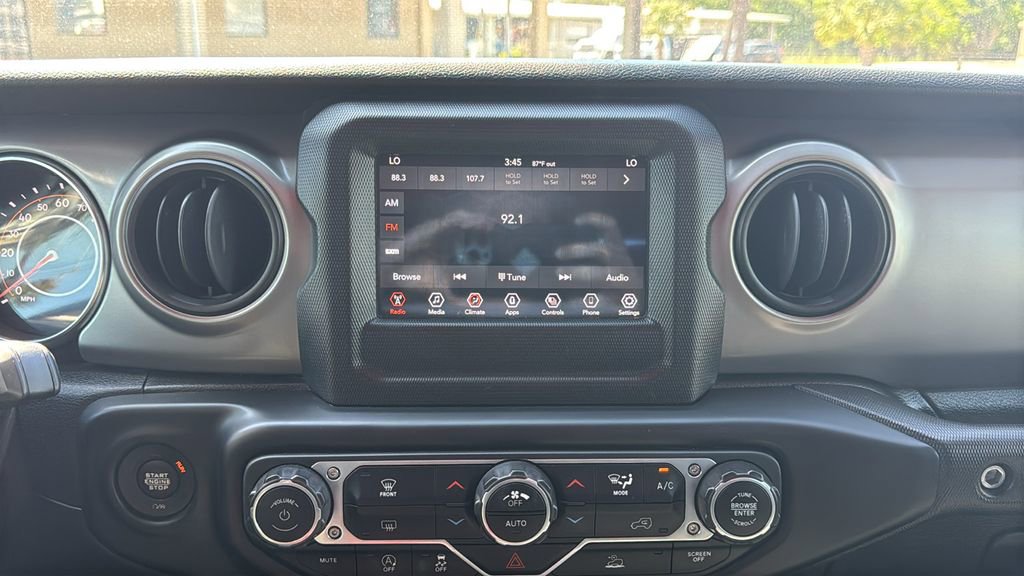 Used 2021 Jeep Gladiator Sport AWD/4WD image 23