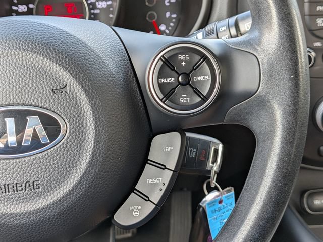 Used 2015 Kia Soul FWD image 26