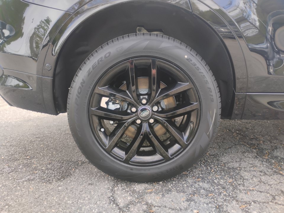 New 2026 Land Rover Discovery Sport Landmark AWD/4WD image 23