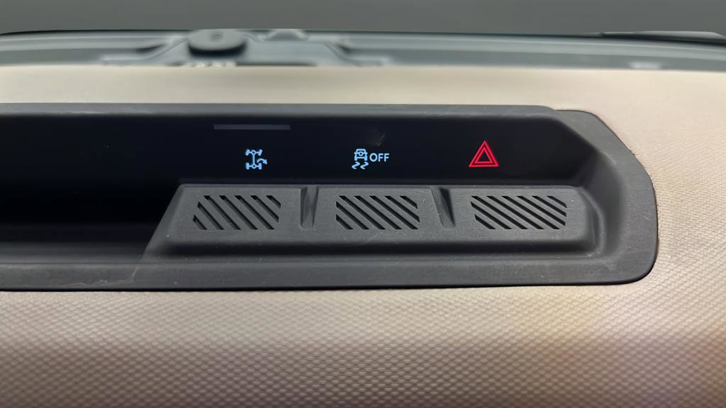 Used 2025 Ford Bronco Big Bend image 38