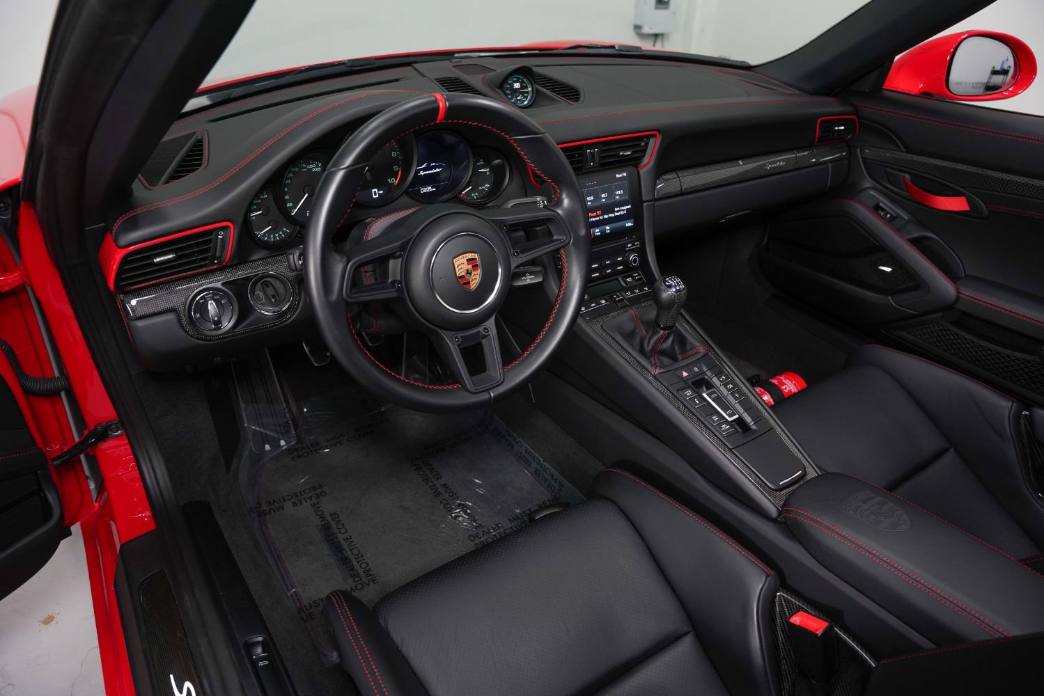 Used 2019 Porsche 911 Speedster RWD image 12