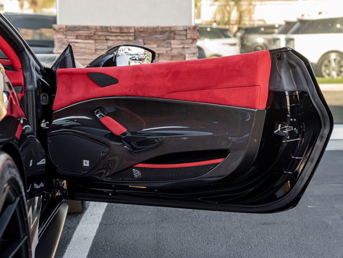 Used 2020 Ferrari 488 Pista Coupe image 25