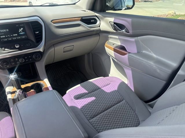 Used 2019 GMC Acadia SLE FWD image 18
