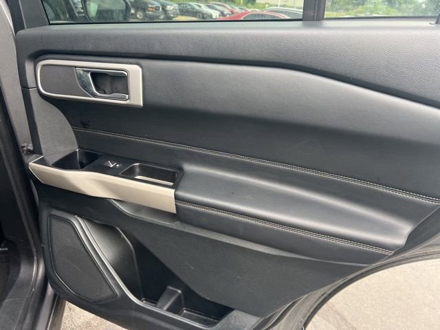 Used 2023 Ford Explorer XLT w/ Equipment Group 202A image 31