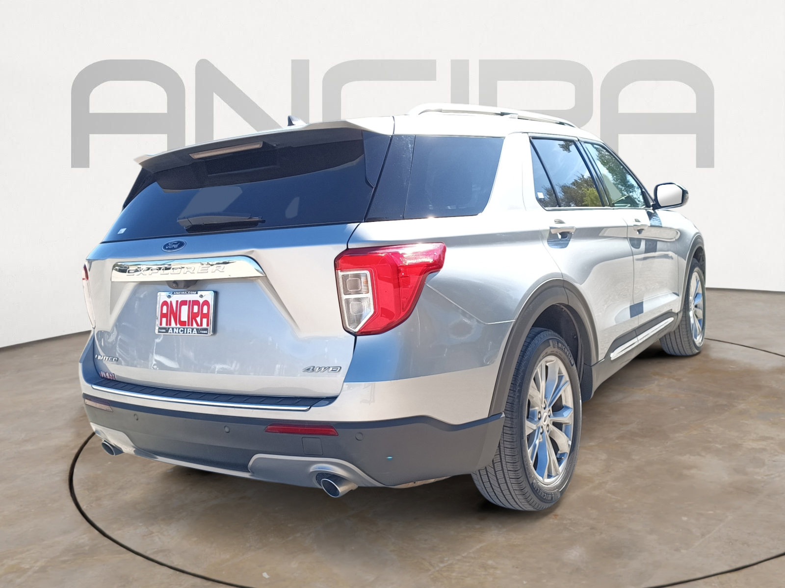 Used 2023 Ford Explorer Limited image 10