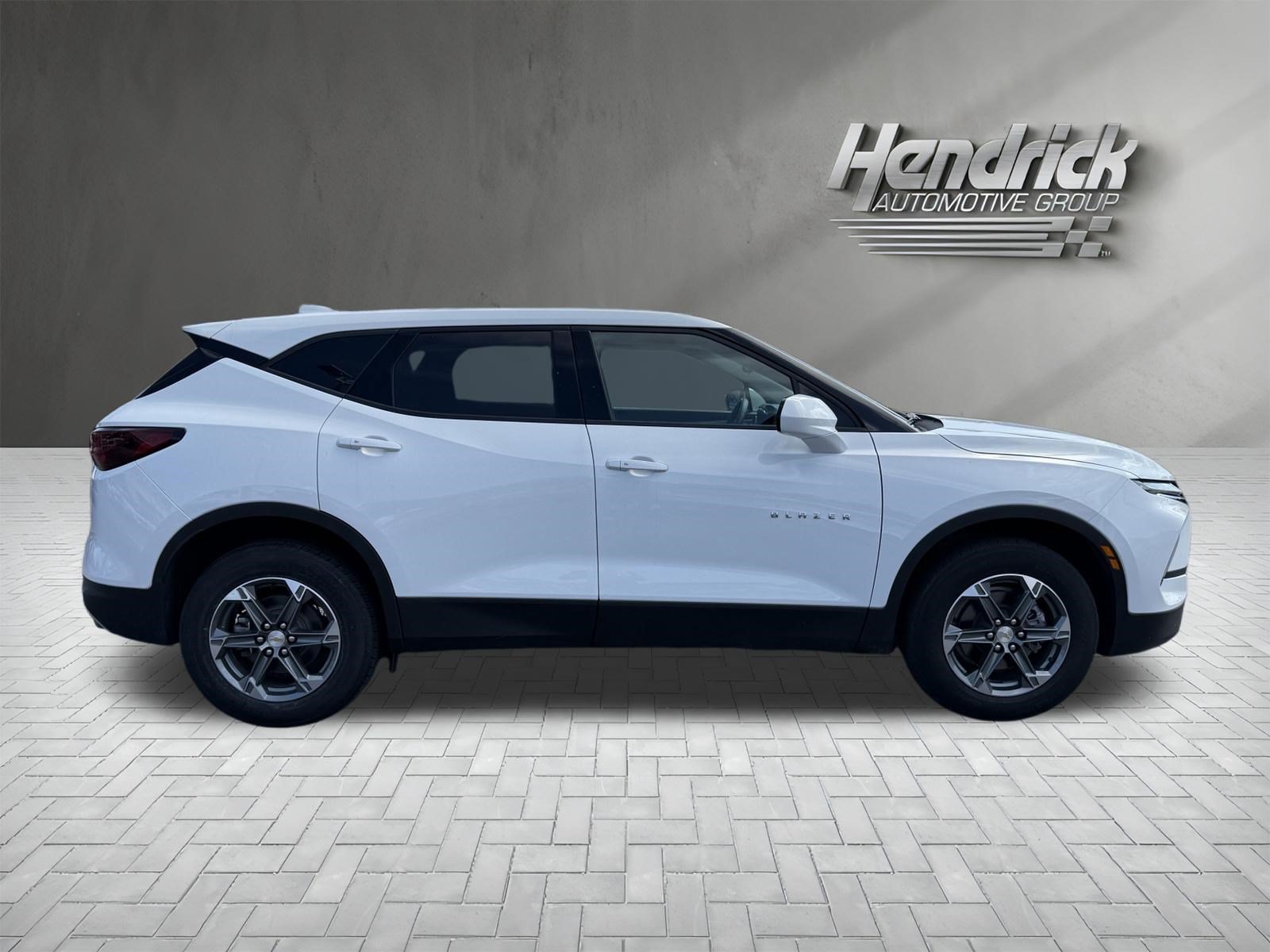 Used 2025 Chevrolet Blazer LT FWD image 10