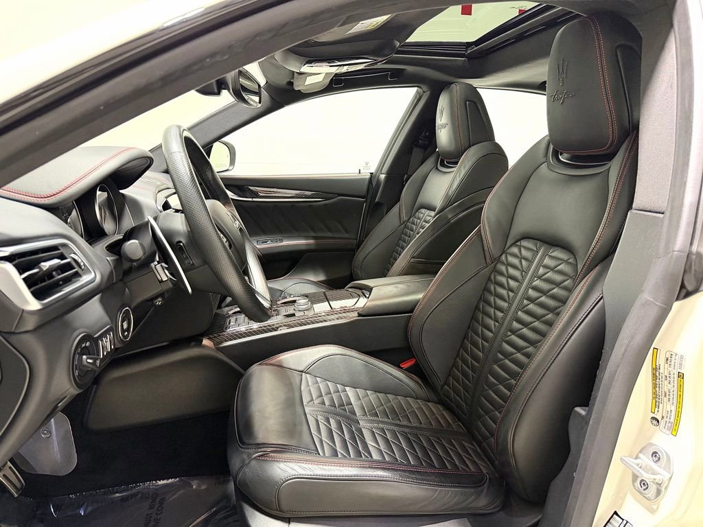 Used 2023 Maserati Ghibli Trofeo image 16