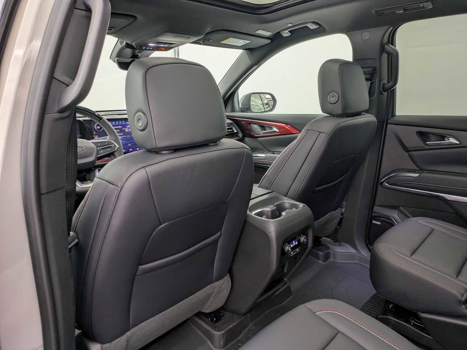 New 2026 Chevrolet Traverse Z71 image 19
