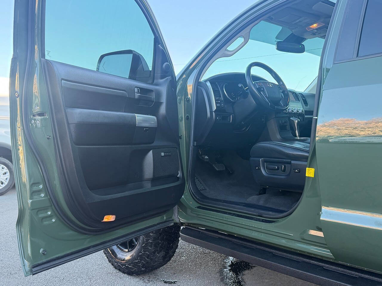 Used 2020 Toyota Sequoia TRD Pro AWD/4WD image 3