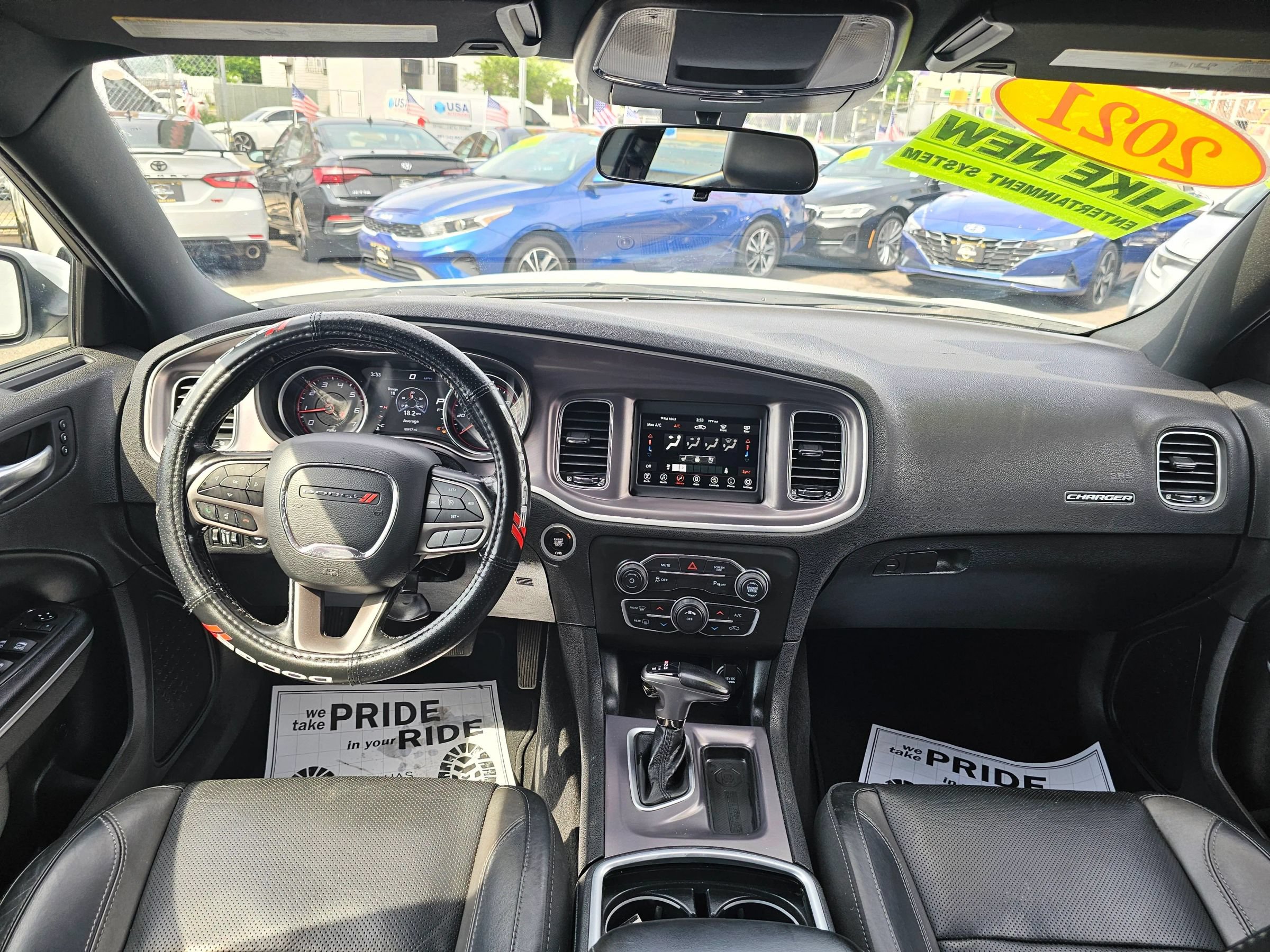 Used 2021 Dodge Charger SXT w/ Leather Interior Group RWD image 10