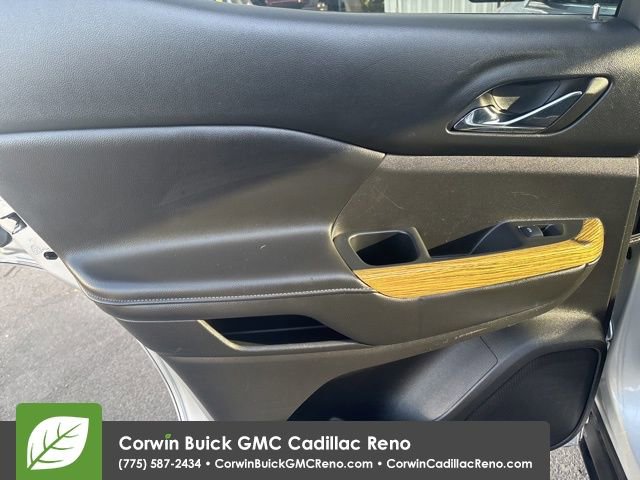 Used 2017 GMC Acadia Denali w/ Technology Package image 27