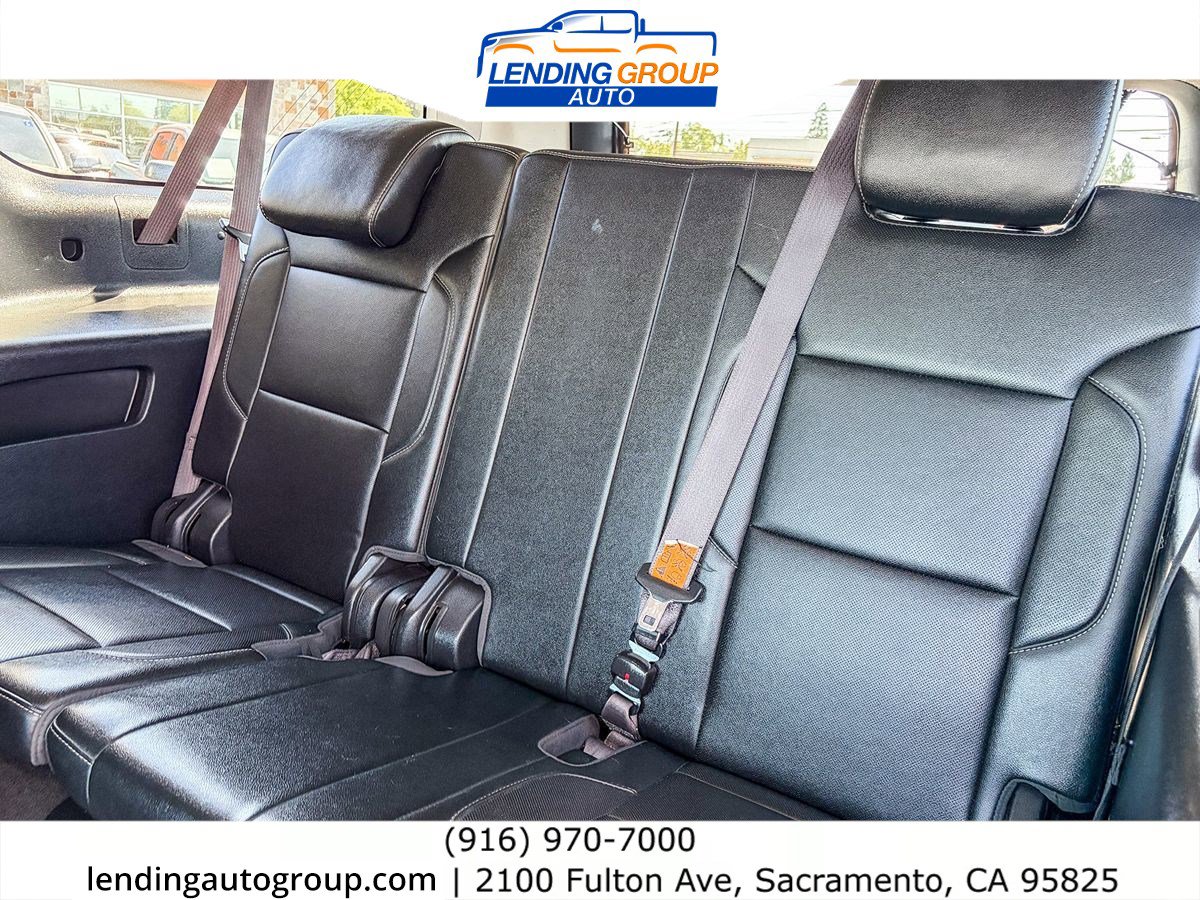 Used 2017 Chevrolet Suburban Premier image 18