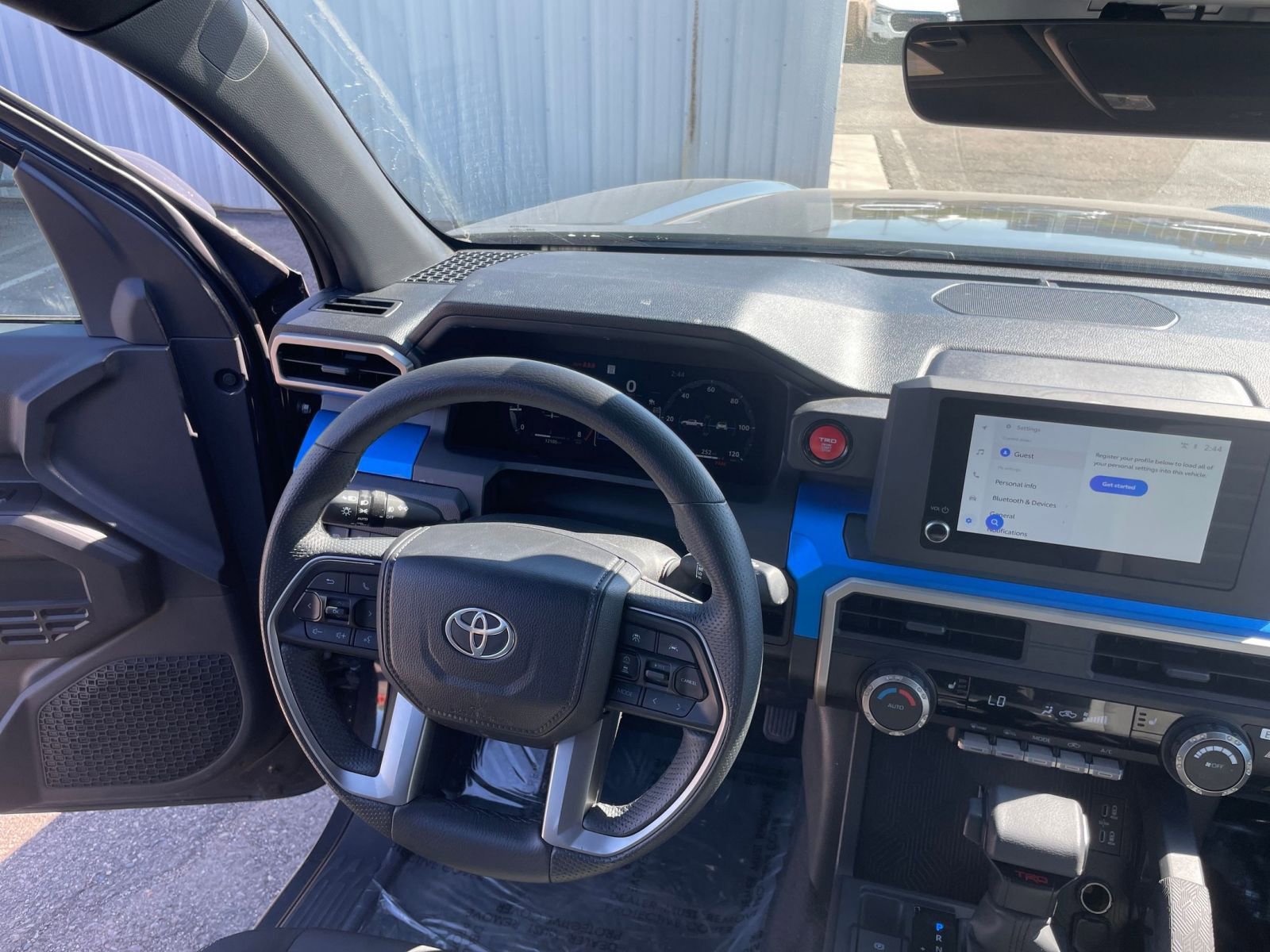 Used 2025 Toyota Tacoma TRD Off-Road image 34