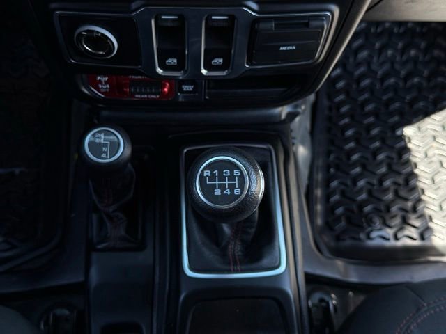Used 2020 Jeep Wrangler Rubicon AWD/4WD image 32
