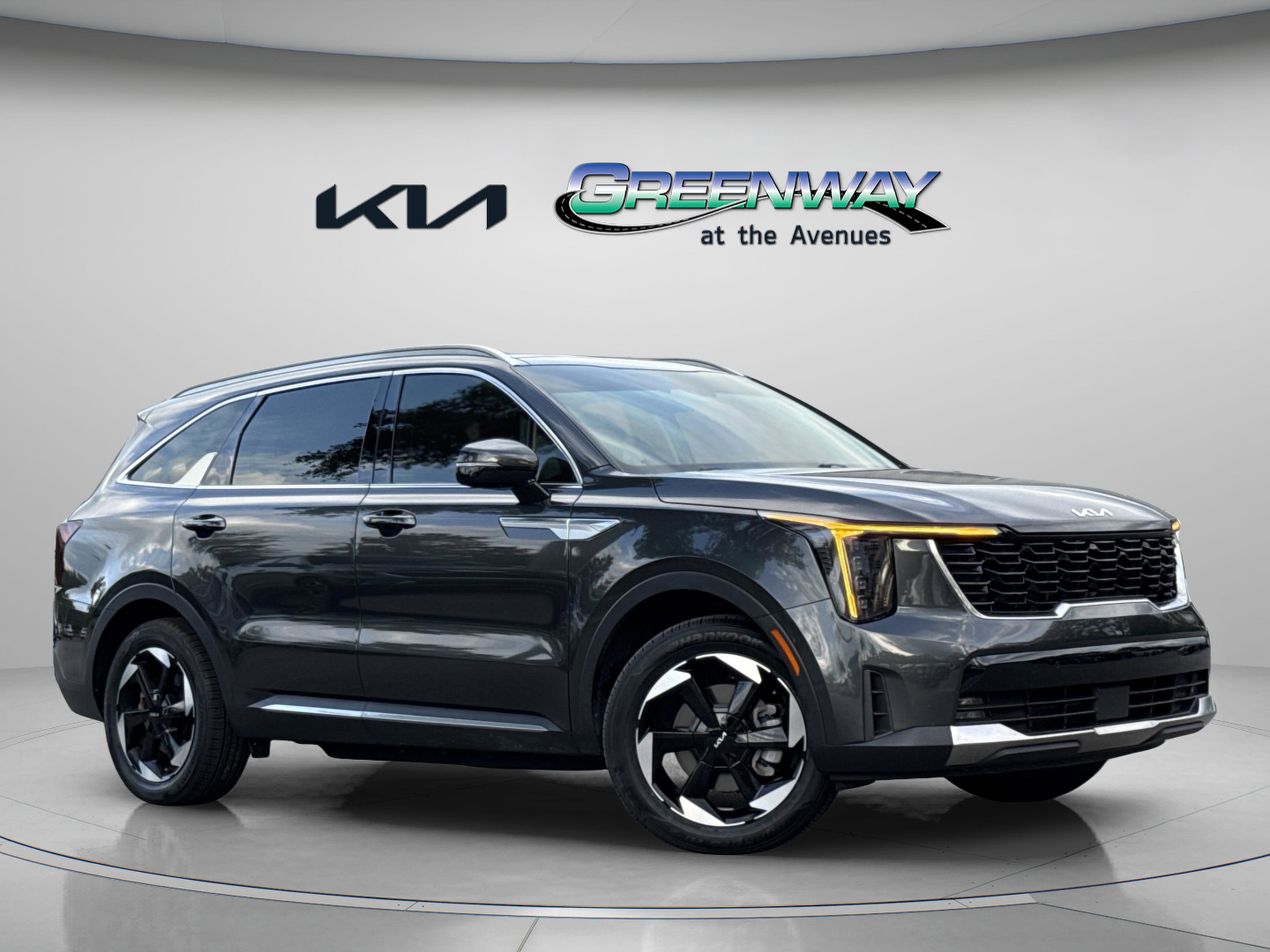 Certified 2025 Kia Sorento EX AWD/4WD image 1